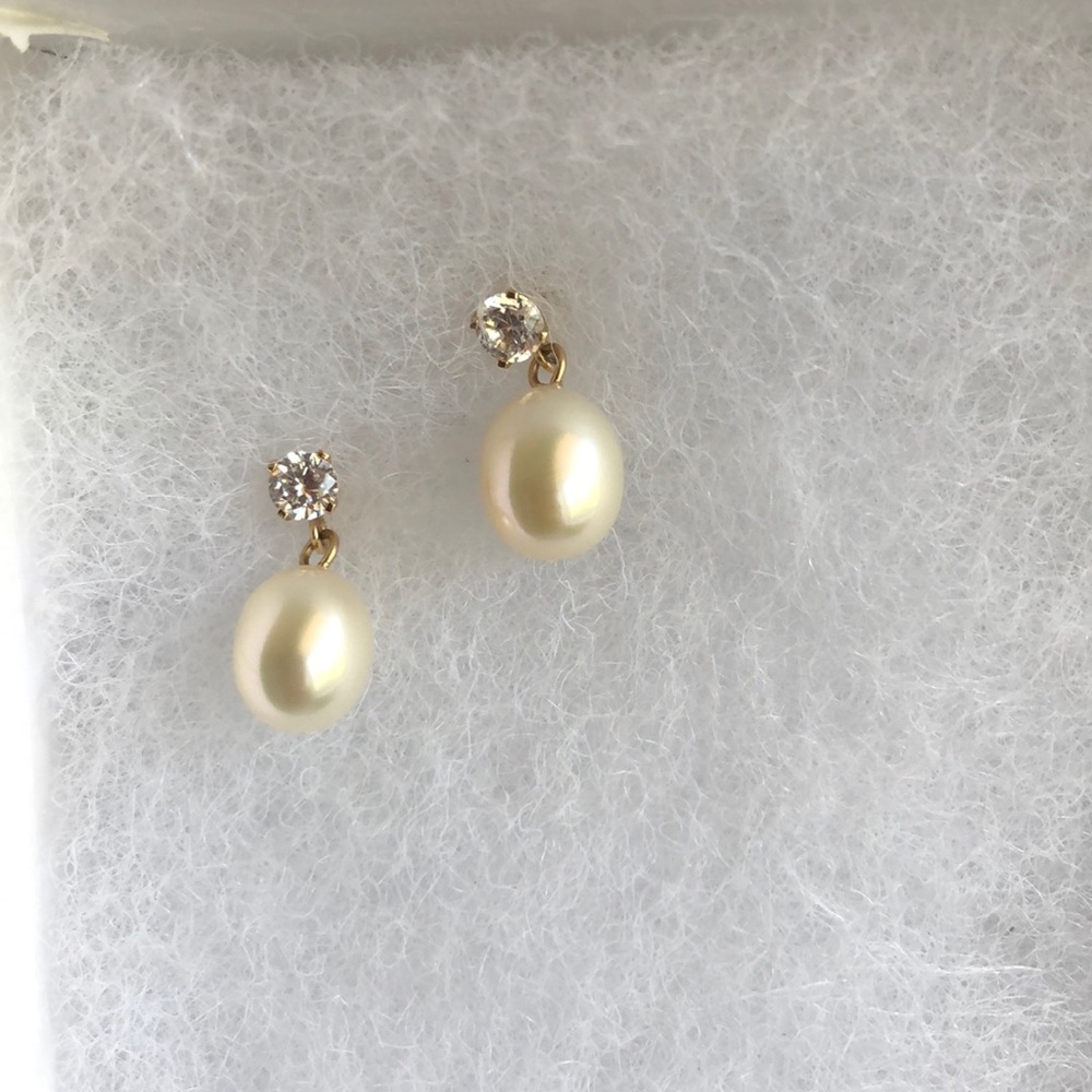 14 K Yellow Gold, Pearl and CZ Earring